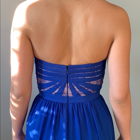 Beautiful long gown - Picture 7 of 8